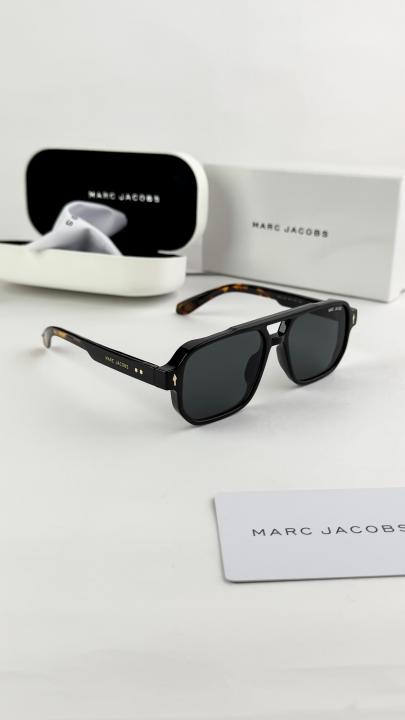 Marc Jacobs tiger black 11 33