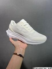 Alo Yoga Runner Triple White