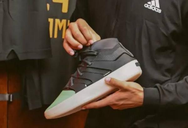 Adidas Fear Of God Athletic 1 Maini Carbon Green