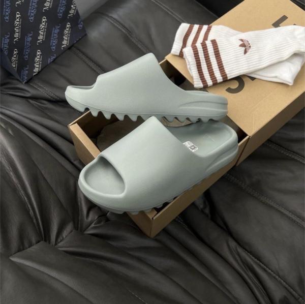Adidas Yeezy Slide Salt UA