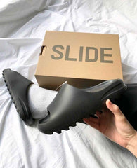 ADIDAS YEEZY SLIDES ONYX SEMI UA
