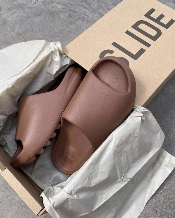 Adidas Yeezy Slide Flax UA