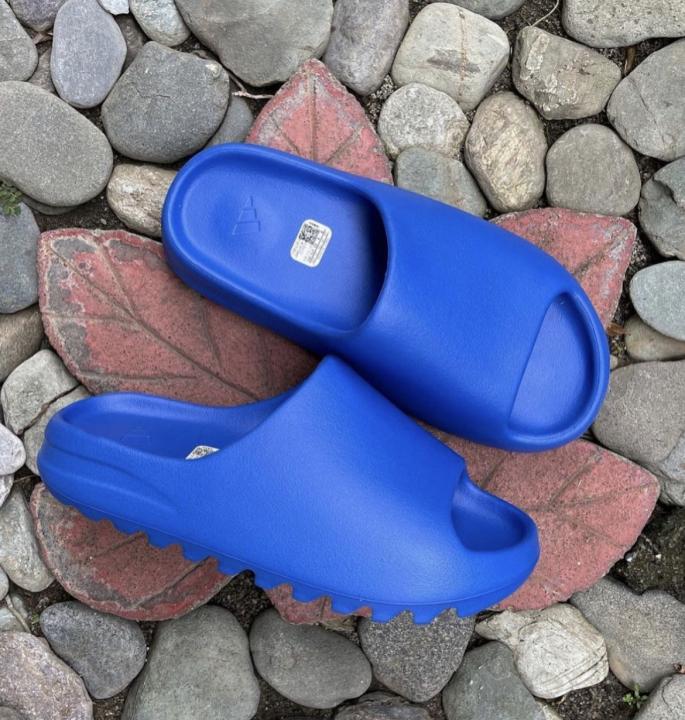 Adidas Yeezy Slide Azure UA