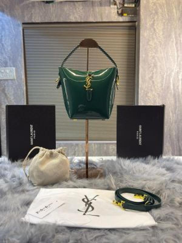Ysl bucket bag with og box mirror black 5617