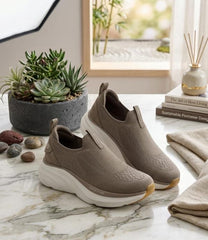 Skechers Vapor Foam-Covert Slip-on Cream