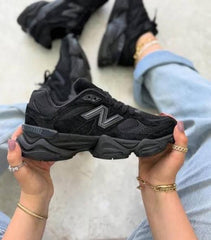 New Balance 9060 All Black