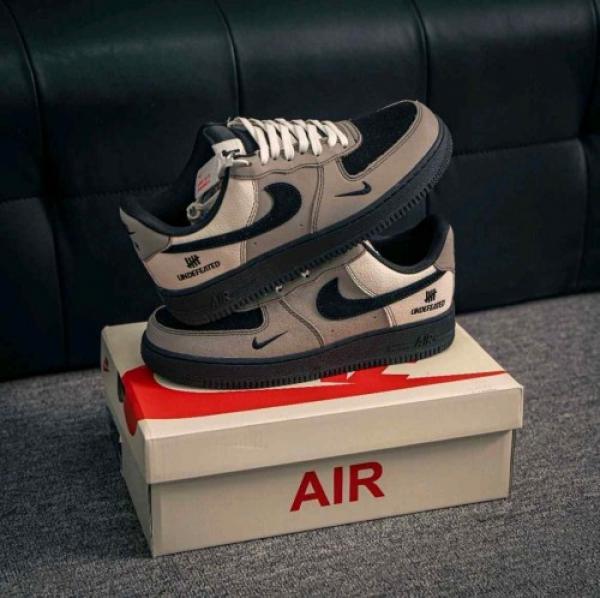 Nike Airforce 1 Low undefeated