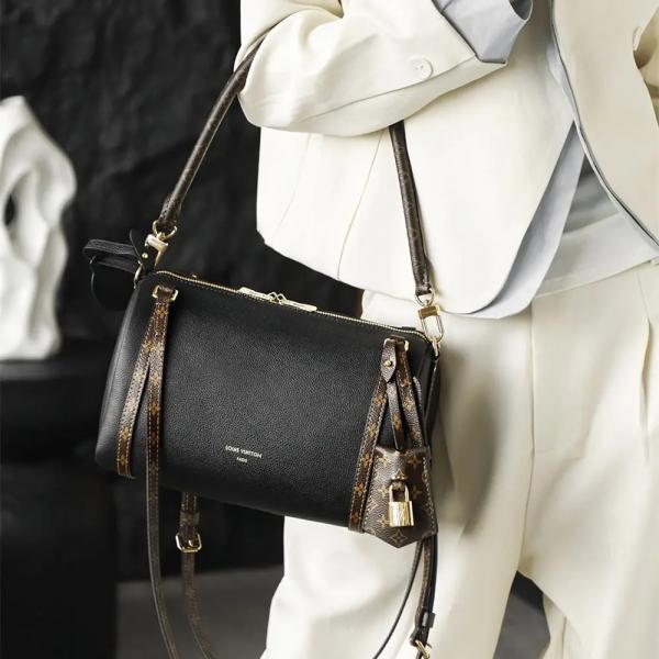 Louis Vuitton LV Express PM Shoulder Bag With OG Box & Dust Bag &_Accessories (Black-1178)