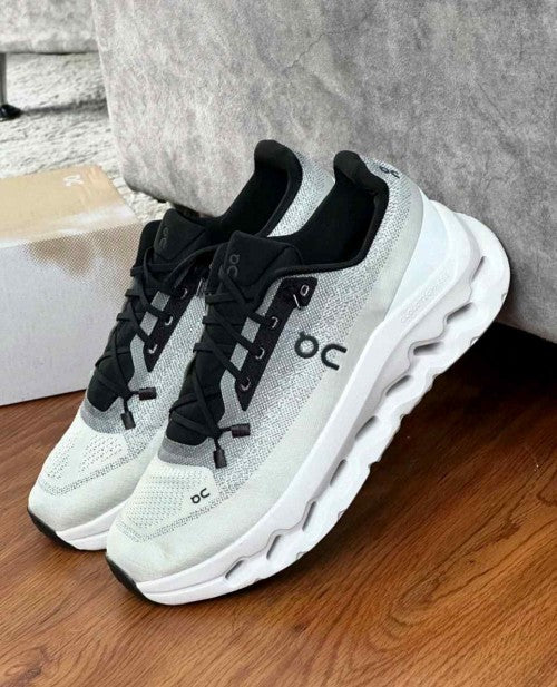 On Cloud tilt 2 0 Black Ivory