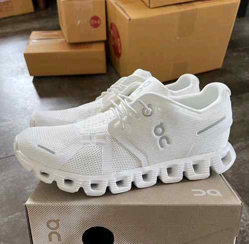 On Running  Cloud 6 White