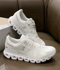 On Running  Cloud 6 White