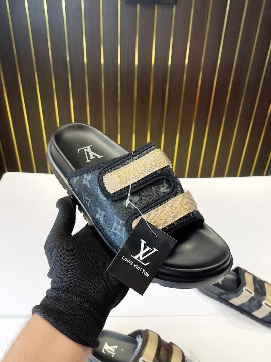 Louis Vuitton Premium Quality Stylish Flipflop Black