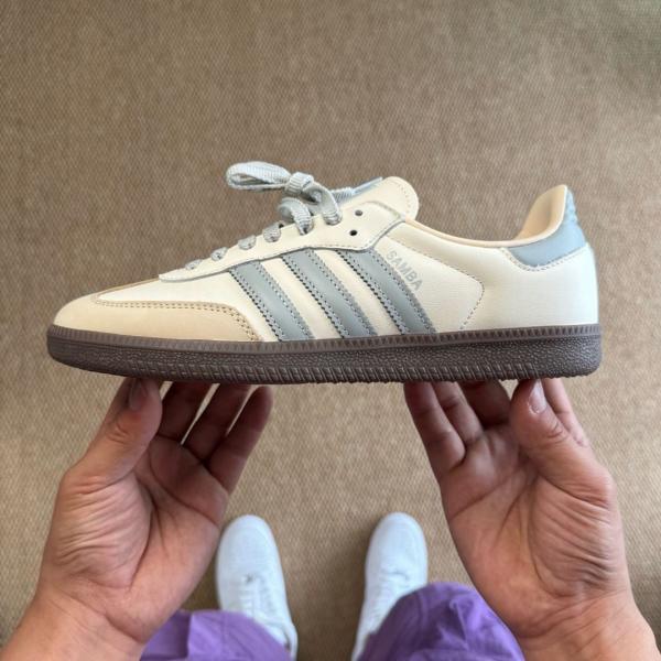 ADIDAS SAMBA OG WHITE HALO BLUE
