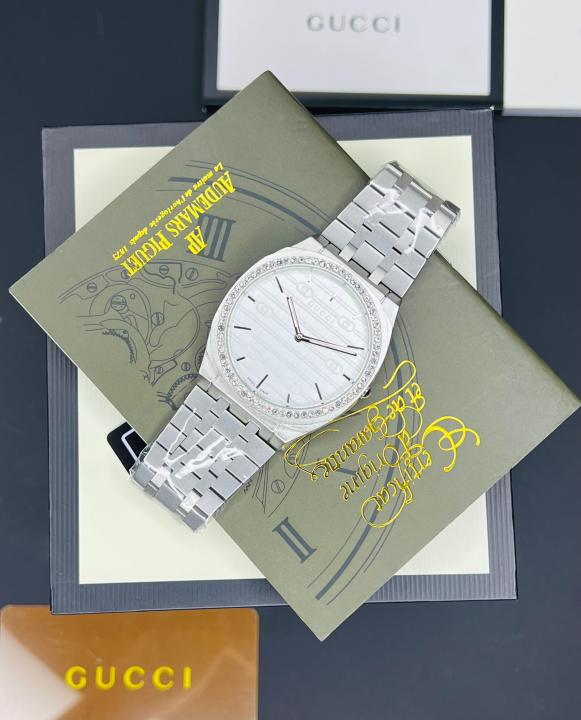 GUCCI WATCH