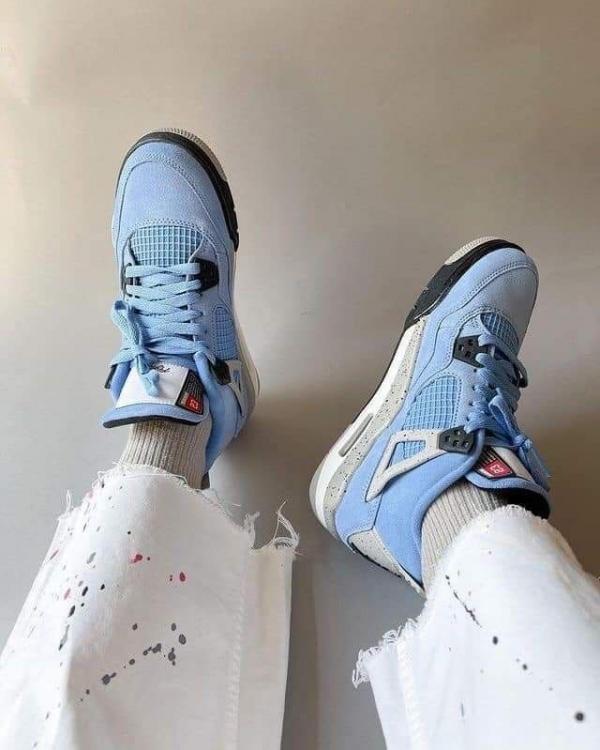Nike Air Jordan 4 University Blue SEMI UA