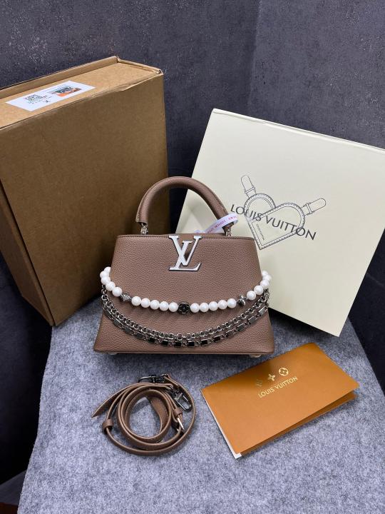 Louis Vuitton Capucines Medium Silver Khakhi OG Double Box With Dust Bag 98177-6 Silver Khakhi