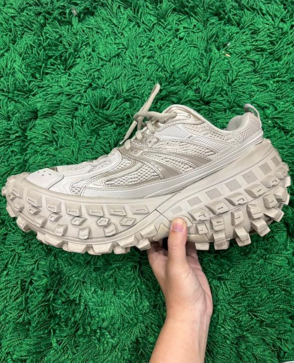 Balenciaga Defender Bouncer Sneaker Beige