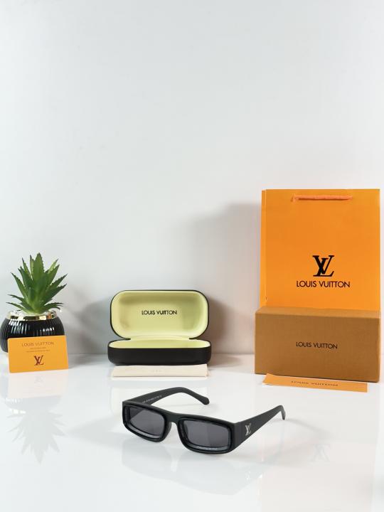 Louis Vuitton 6190 Black