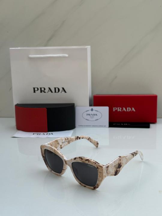 PRADA SUNGLASS D-240