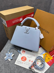 Louis Vuitton Capucines Medium Blue OG Double Box With Dust Bag 98177-6 Blue