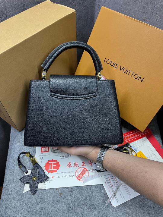 Louis Vuitton Capucines Medium Black OG Double Box With Dust Bag M24566 Black