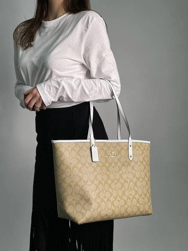 Coach Signature City Tote Bag With OG Red Box 55398 White