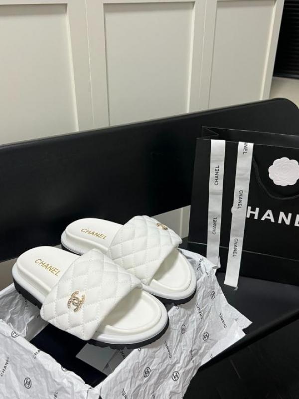 Chanel Camellia Classic FlipFlops With OG Box & Carry Bag (White 1078)
