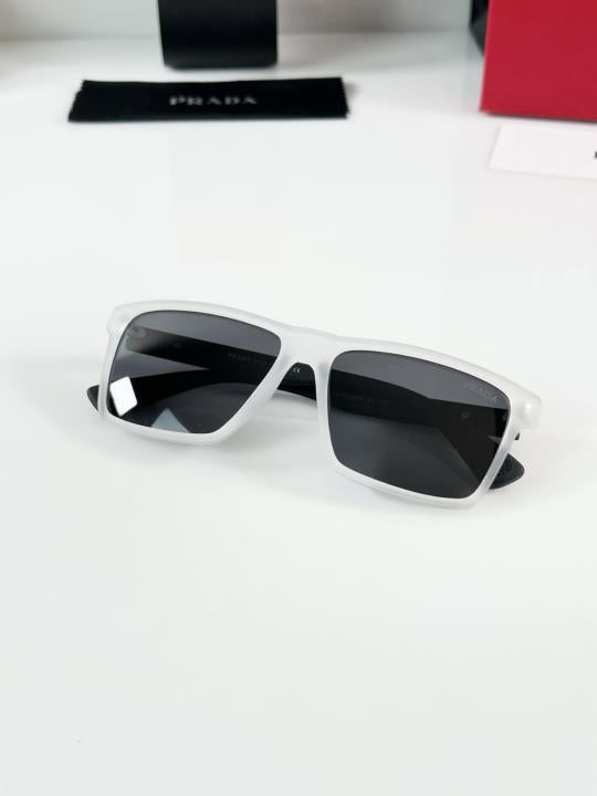 Prada 100 Ice Black