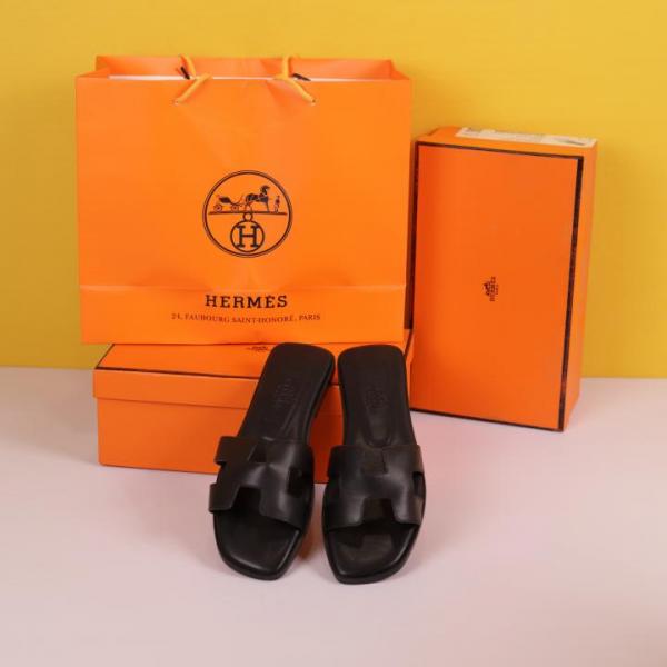 Hermes Paris Oran High End Premium Flats With OG Box & Carry Bag (Black 1121)