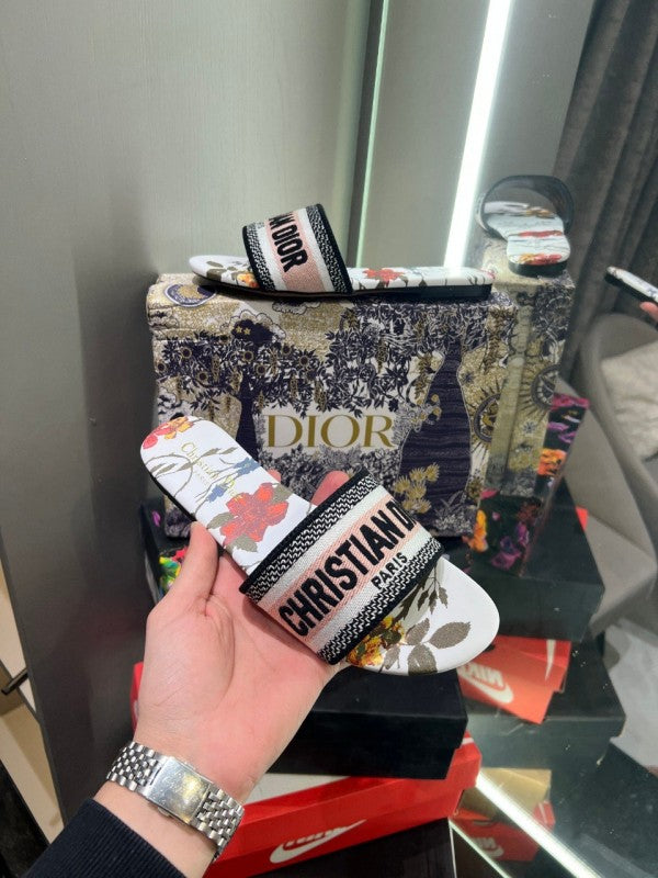 Christian Dior Dway Slide With OG Box & Carry Bag Flower 1083