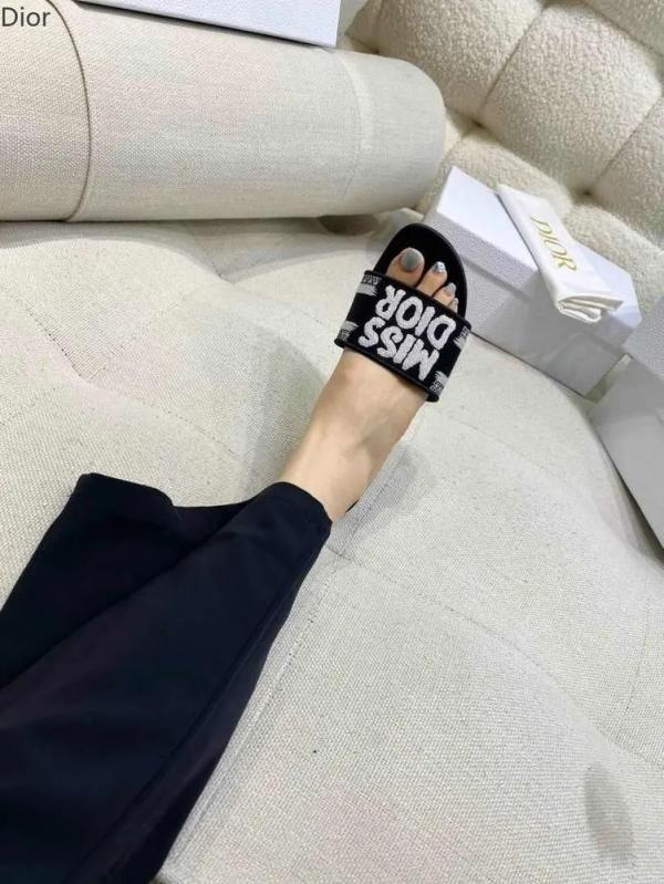 Miss Dior Premium Dway Slide With OG Box & Carry Bag Black 1057