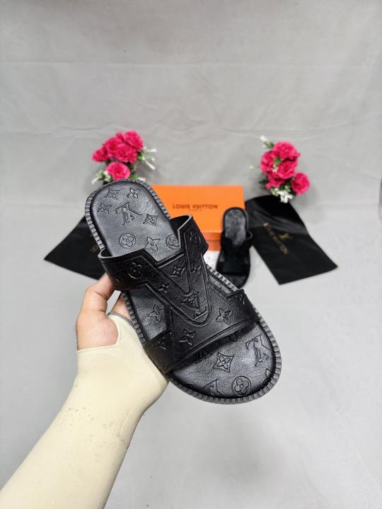LOUIS VUITTON OASIS MULE BLACK