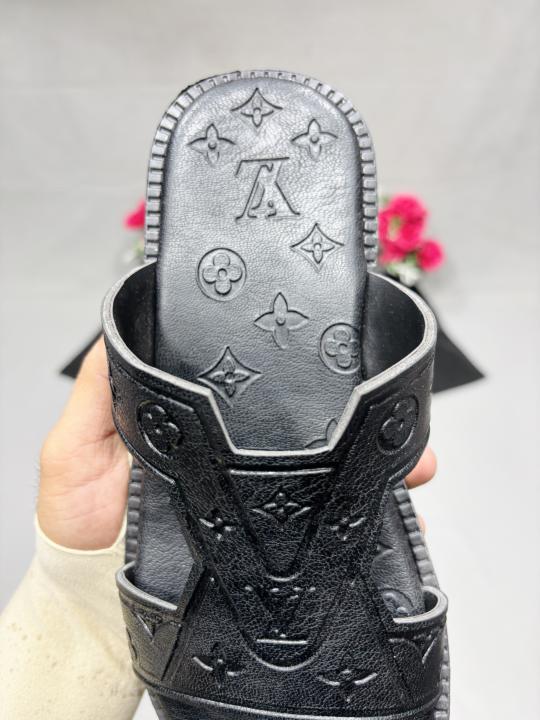 LOUIS VUITTON OASIS MULE BLACK