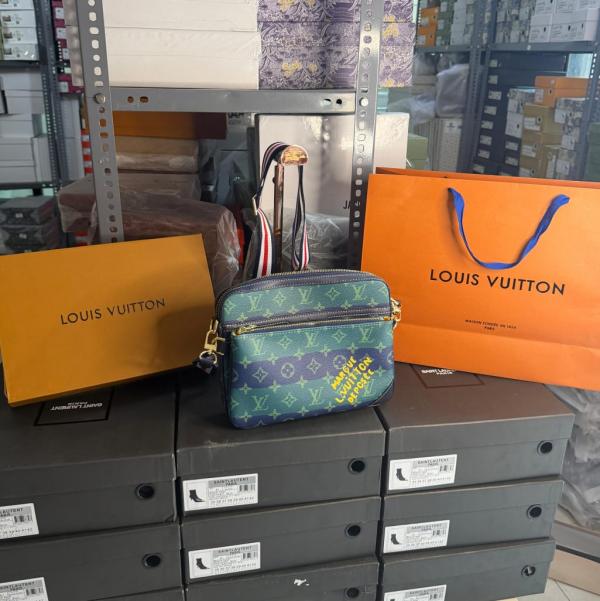 Louis Vuitton LV M45329 Virgil Abloh Trio Messenger Multi Crossbody Bag With OG Box & Dust Bag Emerald Green Navy Blue Gradient