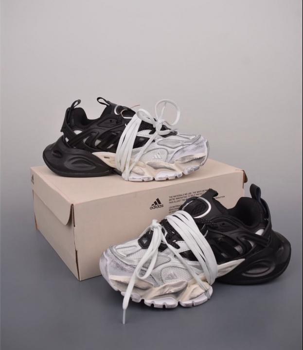 Adidas XLG Runner Black White