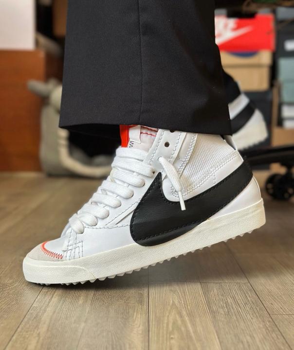 NIKE BLAZER MID 77 VINTAGE WHITE BLACK