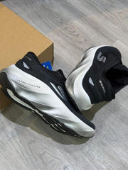 SKECHERS aero burst black