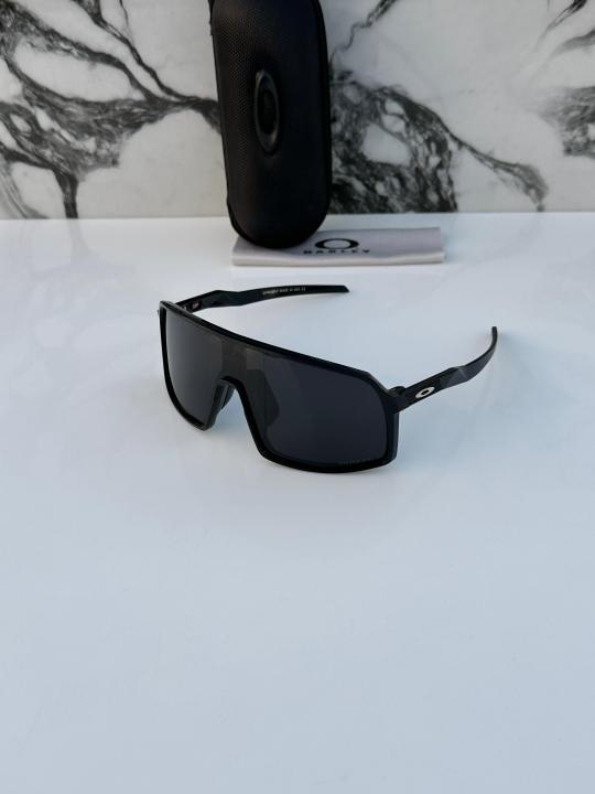 Oakly 9406 black