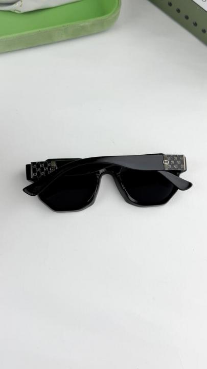Gucci black 0655