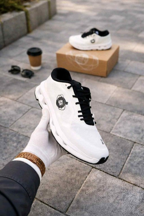 Kith x On Cloudzone White Black – Lebrouges