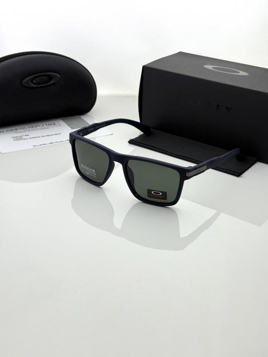 Oakley 69085 blue green
