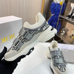 Christian Dior D Wander Sneaker white