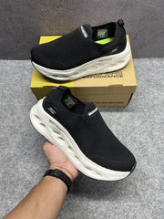 WMN Skechers Glide-Step Max Cushioning Black White 2031