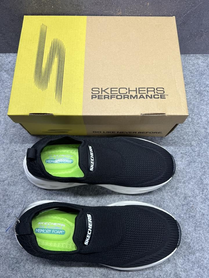 WMN Skechers Glide-Step Max Cushioning Black White 2031