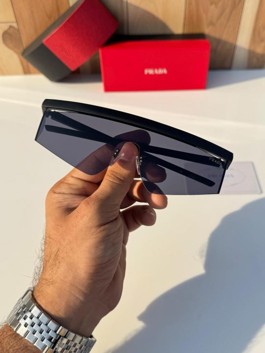 Prada 217 black