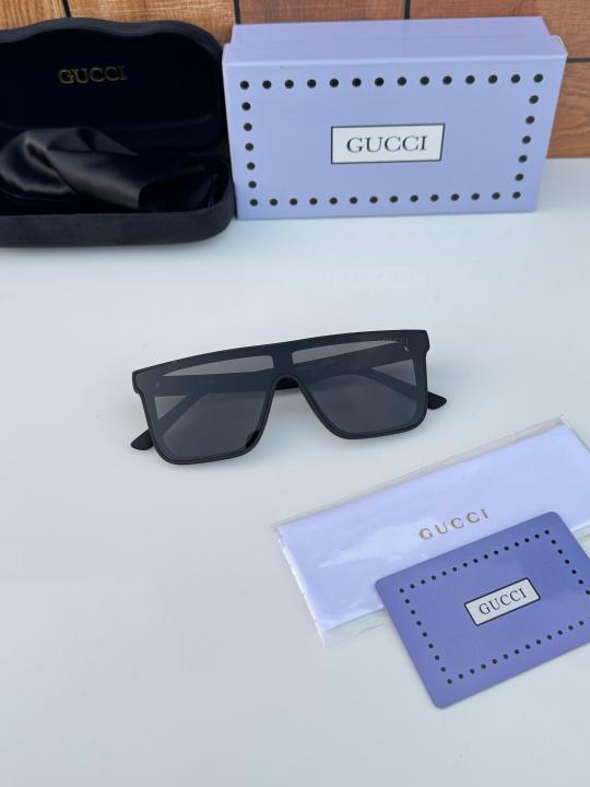 Gucci 2639 black white