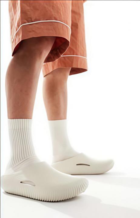 crocs mellow recovery clog White With og box carry bag