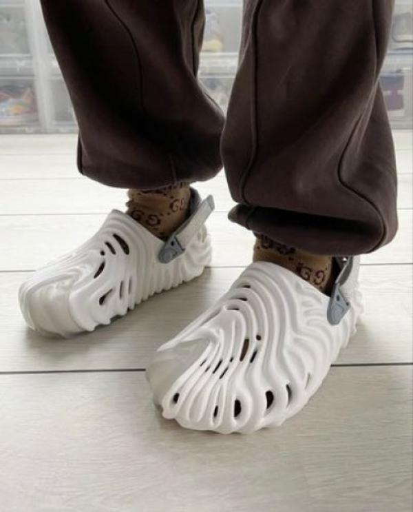 Crocs Salehe Bembury The Pollex Clog White With og box and carry bag