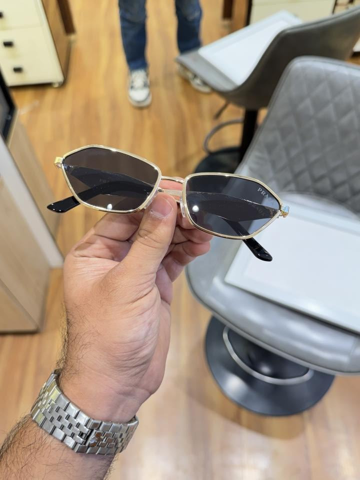 Prada 25073 gold black