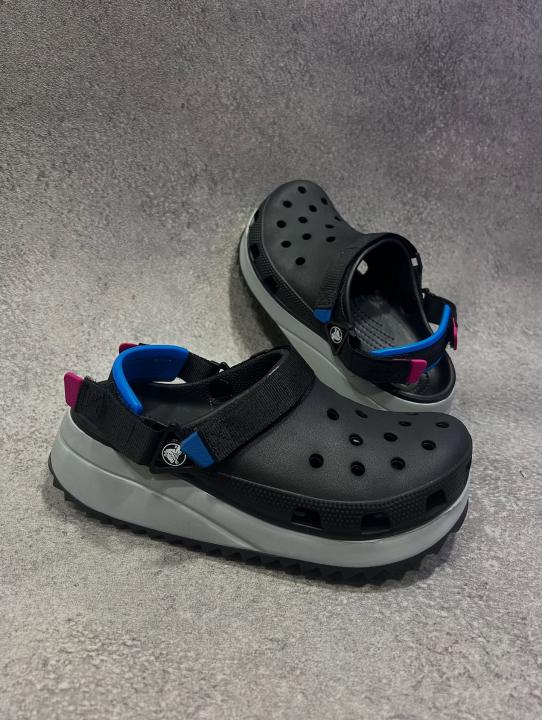 Crocs Classic Hiker Clogs black blue